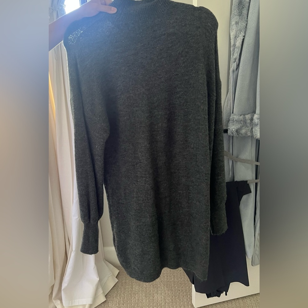 Grey long sleeve dress